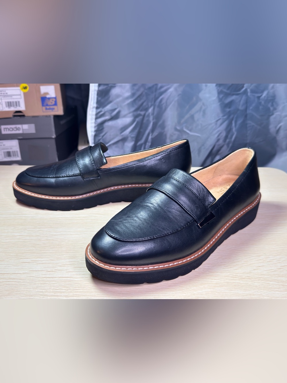 Naturalizer ‘Adiline’ Leather Loafers Women Size 9 Casual Slip On Comfort Shoes